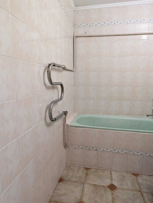 продаж, частини будинку біля ЖК Авалон, 90тис