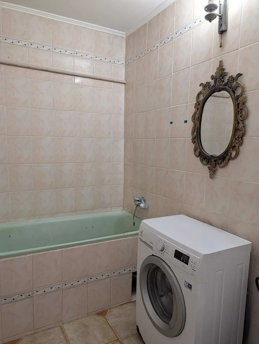 продаж, частини будинку біля ЖК Авалон, 90тис