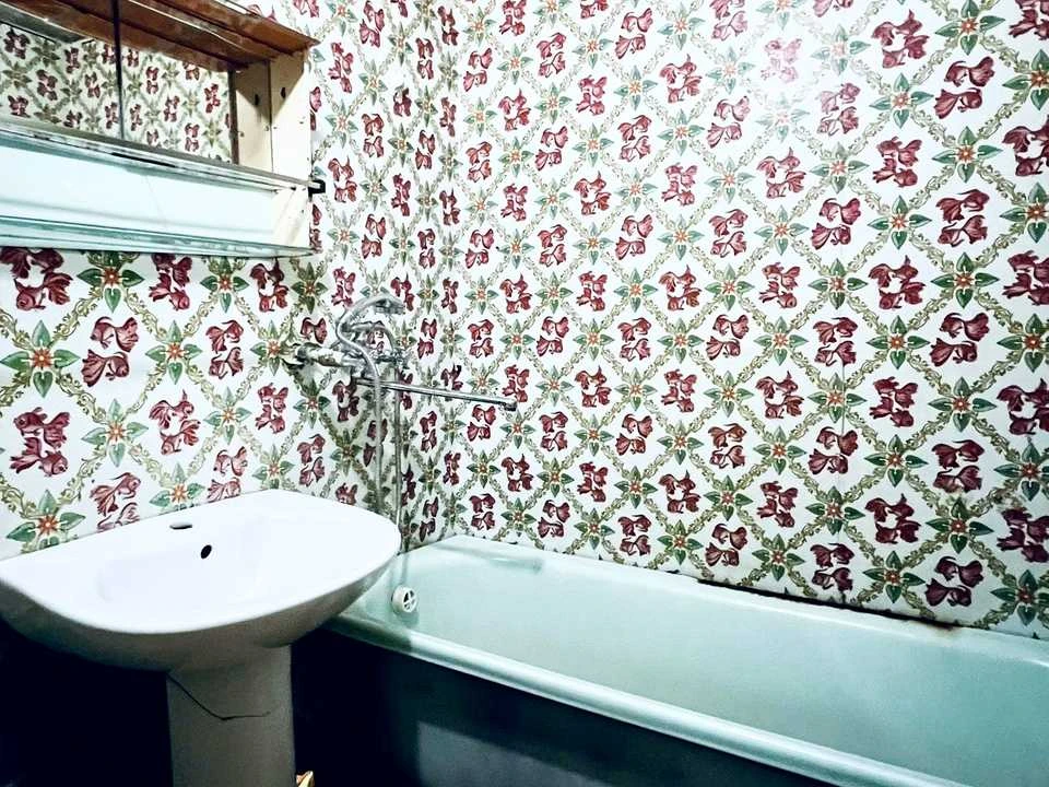 Квартира. Полтава, Героїв України вул. (Героїв Сталінграду),