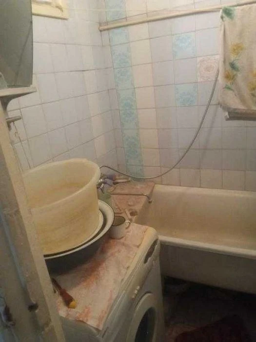 Продаю 2 кімн. квартиру покращеного планування район ринку Х