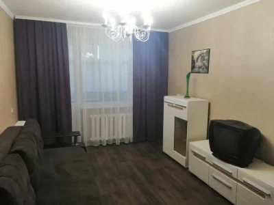 Продам 2 комн. квартиру в хорошем жилом состоянии.