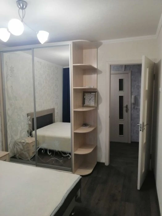 Продам 2 комн. квартиру в хорошем жилом состоянии.
