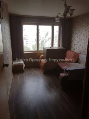Продаж 3-кімн. квартири 70. 6 м², 7/9 эт, Київ – відмінне жи