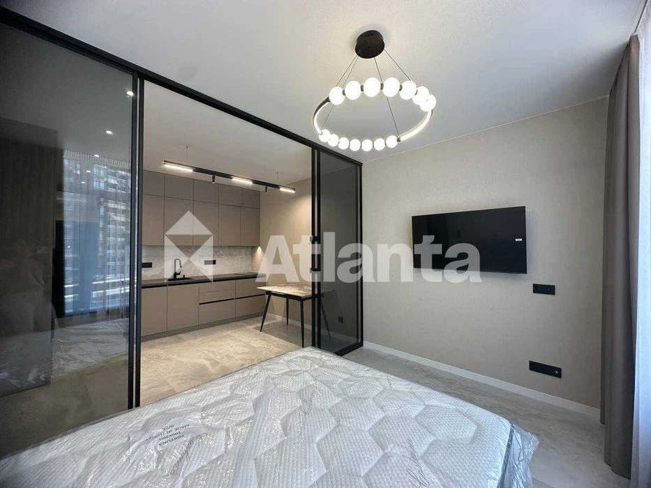 Дуже гарна 1-кімнатна квартира 30.17 м² з ремонтом в Аркадіі