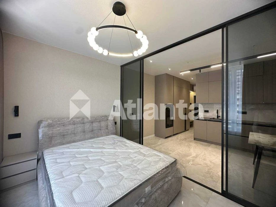 Дуже гарна 1-кімнатна квартира 30.17 м² з ремонтом в Аркадіі