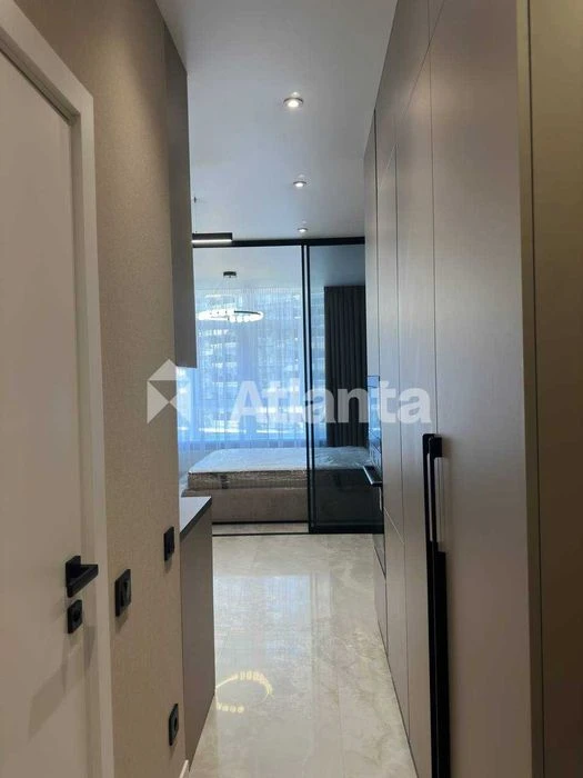 Дуже гарна 1-кімнатна квартира 30.17 м² з ремонтом в Аркадіі