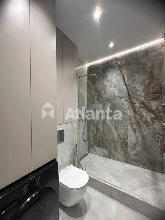 Дуже гарна 1-кімнатна квартира 30.17 м² з ремонтом в Аркадіі