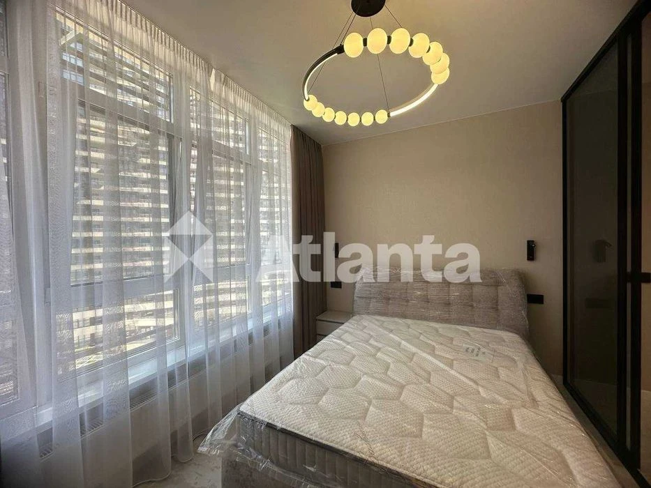 Дуже гарна 1-кімнатна квартира 30.17 м² з ремонтом в Аркадіі