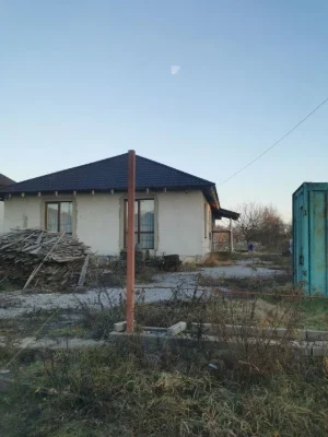 Продаж будинку р-н Малинського