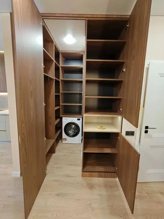 1 комн кв с кухней гостиной в Кадорре на Краснова