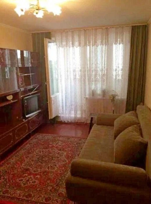 Продам 1 к. квартиру м. Студенческая