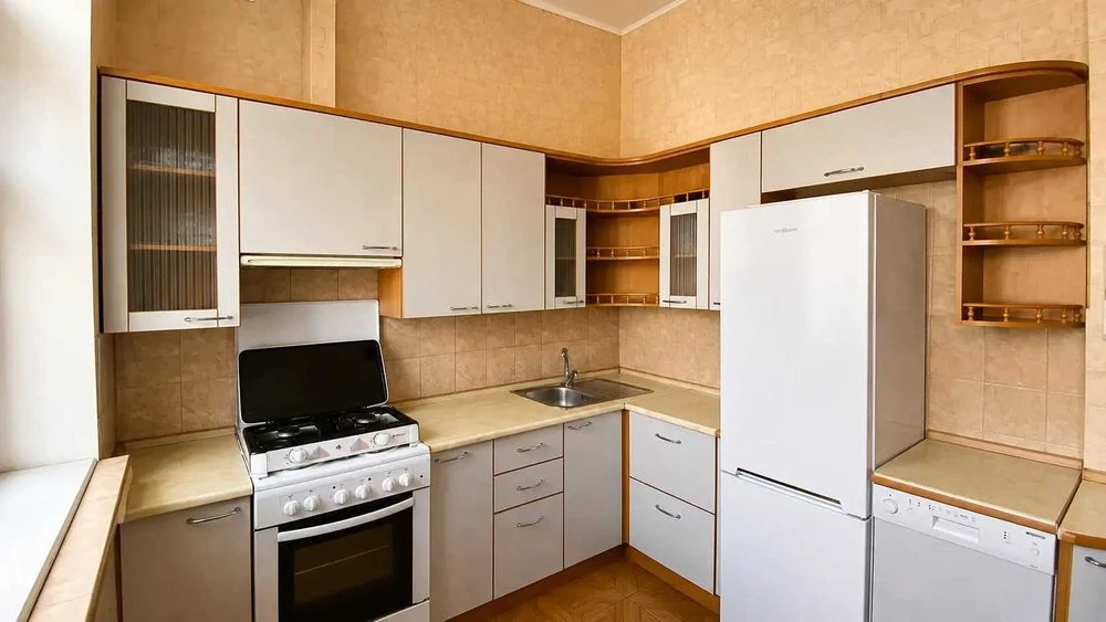 Продаж будинку Поділ 3 поверхи 203м2 6 кімнат  №17102