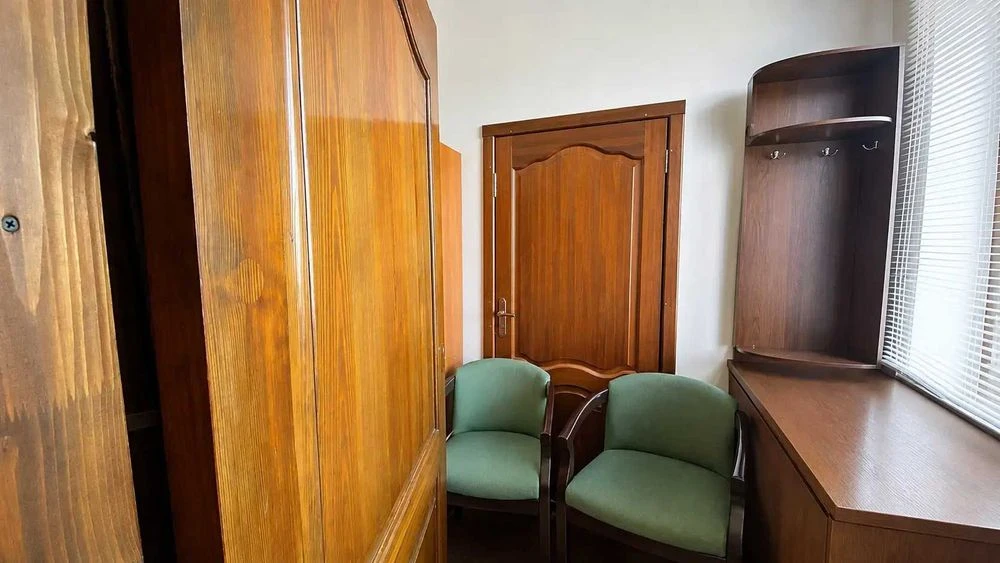 Продаж будинку Поділ 3 поверхи 203м2 6 кімнат  №17102