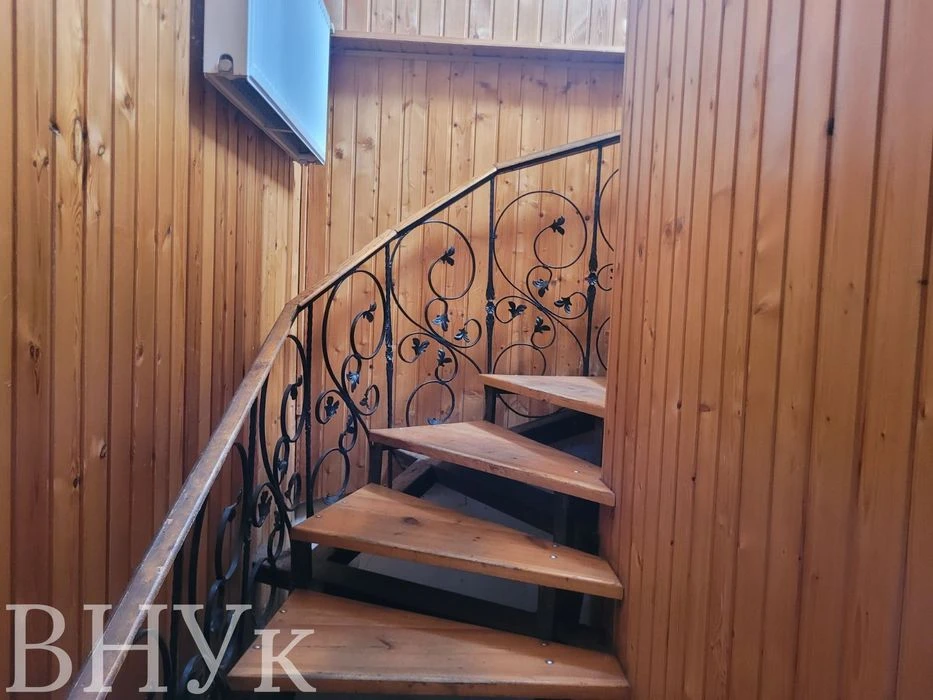 ПРОДАМ БУДИНОК КОМЕРЦІЙНОГО ПРИЗНАЧЕННЯ — 102 м²