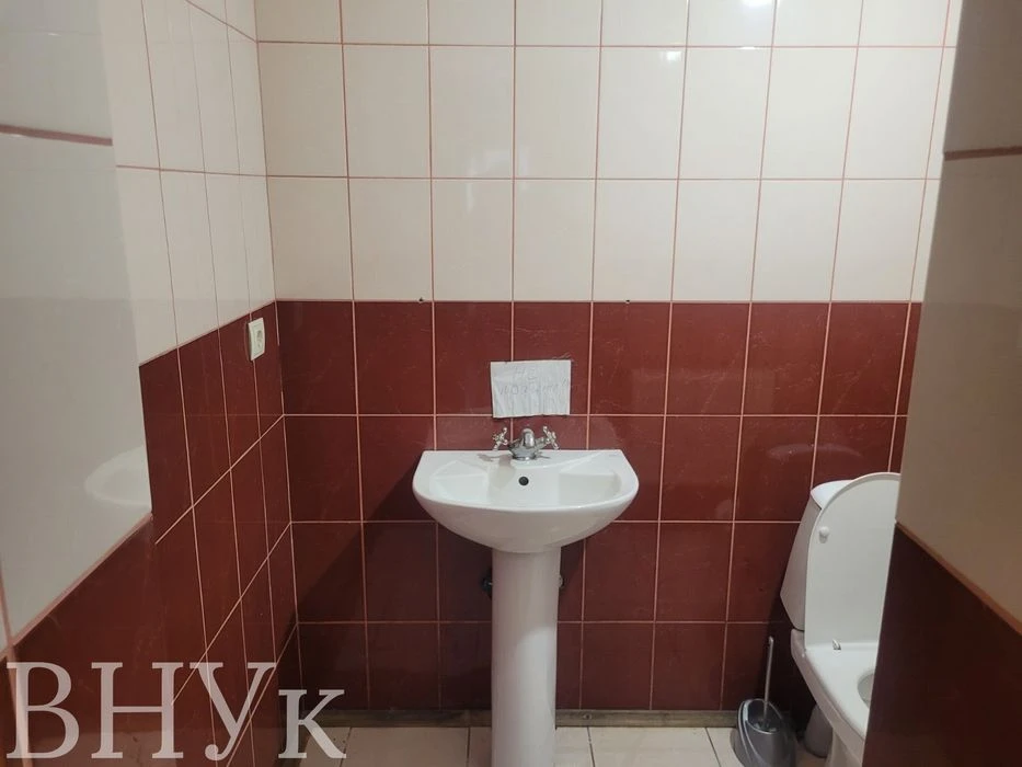 ПРОДАМ БУДИНОК КОМЕРЦІЙНОГО ПРИЗНАЧЕННЯ — 102 м²