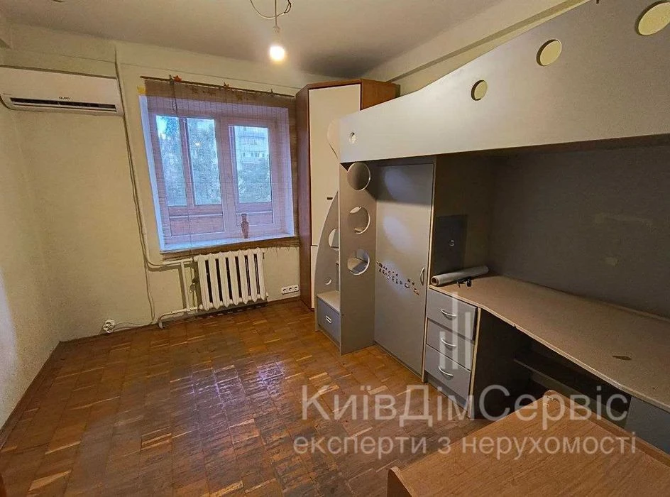 Продам 2кімнатну квартиру Героїв Полку Азов 36 метро Оболонь
