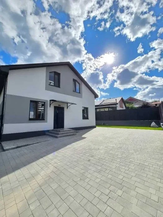 Продам 4х комнатный дом на ж/м Победа-5