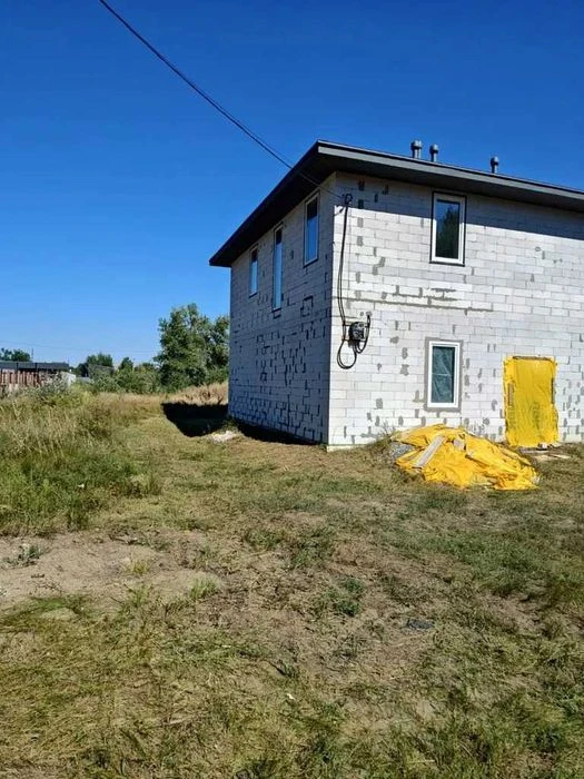 Продам ДОМ Новострой в Березановке Левый берег