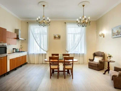 Apartment. Kyiv, Symona Petliura St. (Comintern)