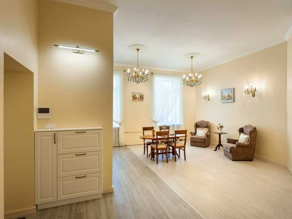 Apartment. Kyiv, Symona Petliura St. (Comintern)