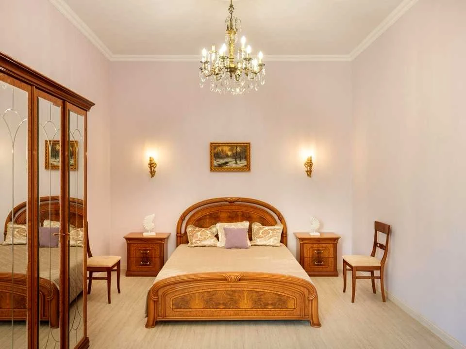 Apartment. Kyiv, Symona Petliura St. (Comintern)