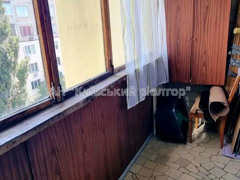 Квартира. Київ, Дніпровська набережна вул.