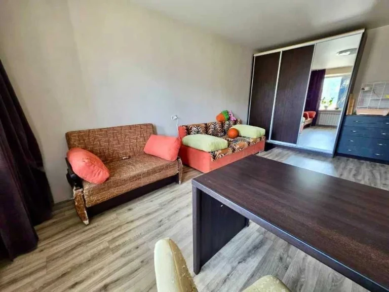 Продам 2 квартиру пр. Поля / Кирова /Минина  55м2