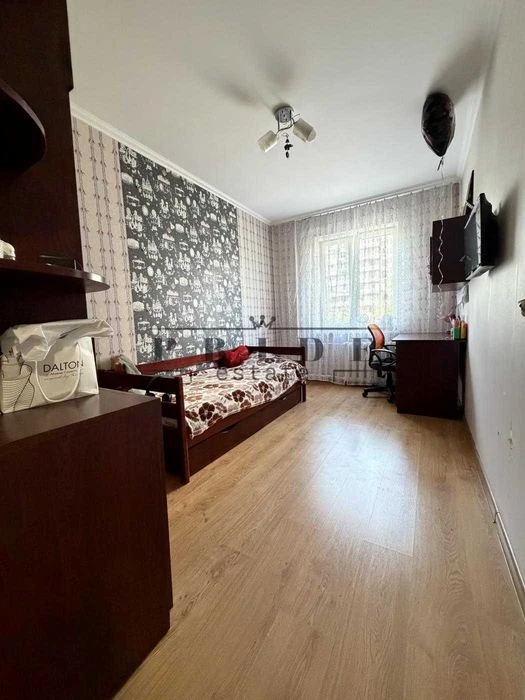 Продаж 3-к квартири! Шухевича