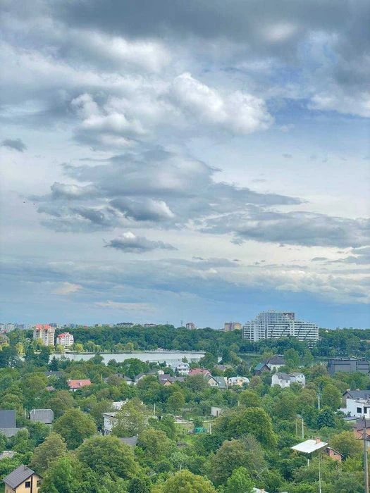 Продаж 1 к квартири з басейном на даху Manhattan Up