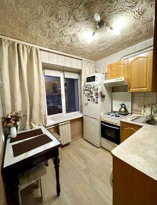 ‼️Продам 1 кімнатну квартиру‼️р-н 24-поверхівки, Познаська,