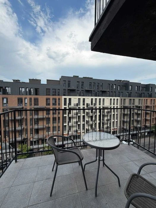 продаж 1к квартири Avalon, Чорновола, центр