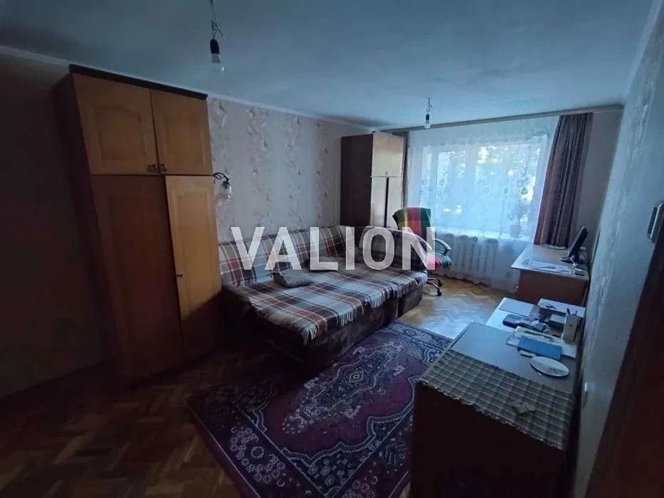Продаж 3-к квартри просп. Відрадний 55