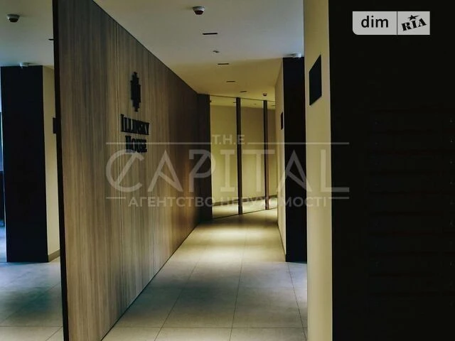 Sale of 3-room apartment 128 sq. m. on Naberezhno-Khreshchatytska 2 st.