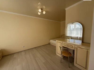 Продаж Квартира Київська