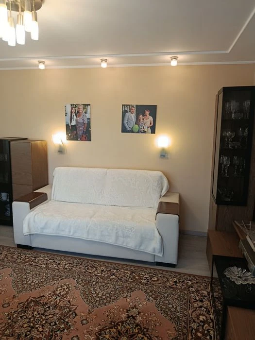 Продаю 3к/кв ул.Океановская 64м чешка 44000$