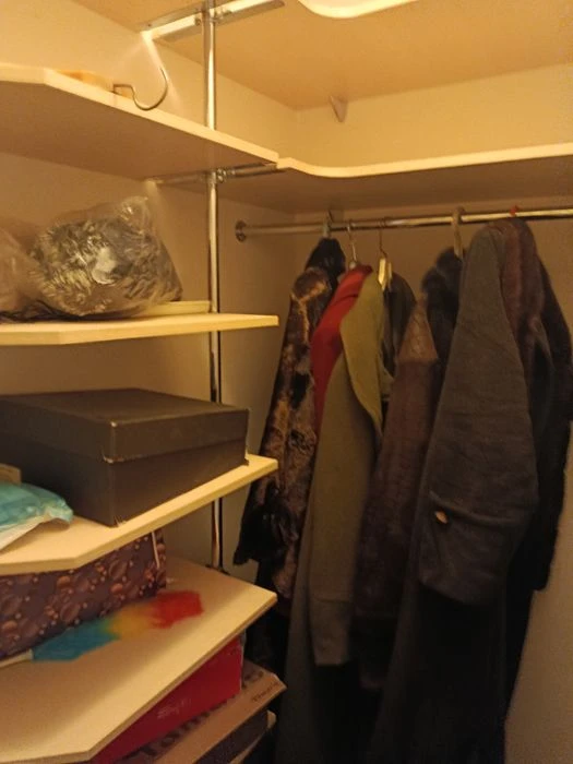 Продаю 3к/кв ул.Океановская 64м чешка 44000$