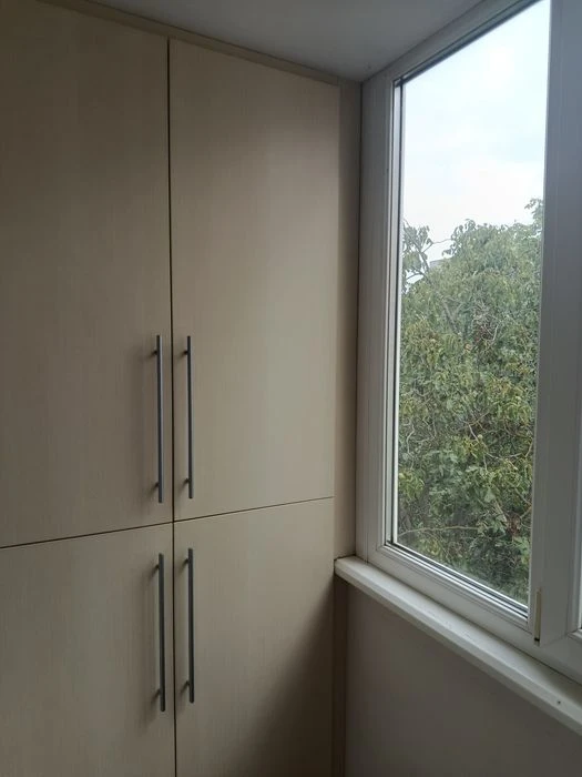 Продаю 3к/кв ул.Океановская 64м чешка 44000$
