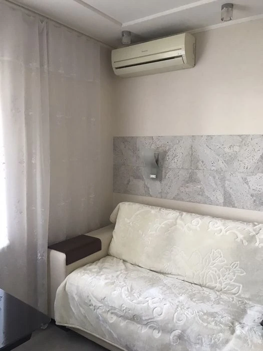 Продаю 3к/кв ул.Океановская 64м чешка 44000$