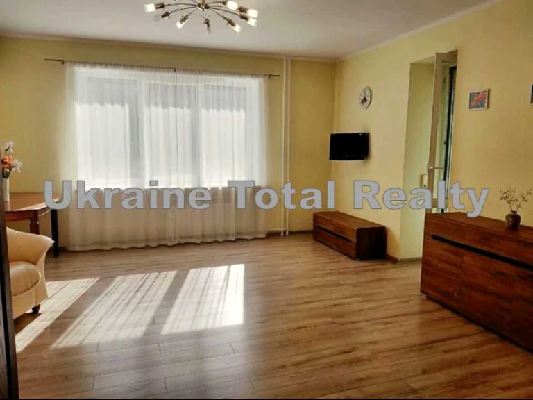 Квартира. Київ, Олександра Лазаревського вул. (Мініна)