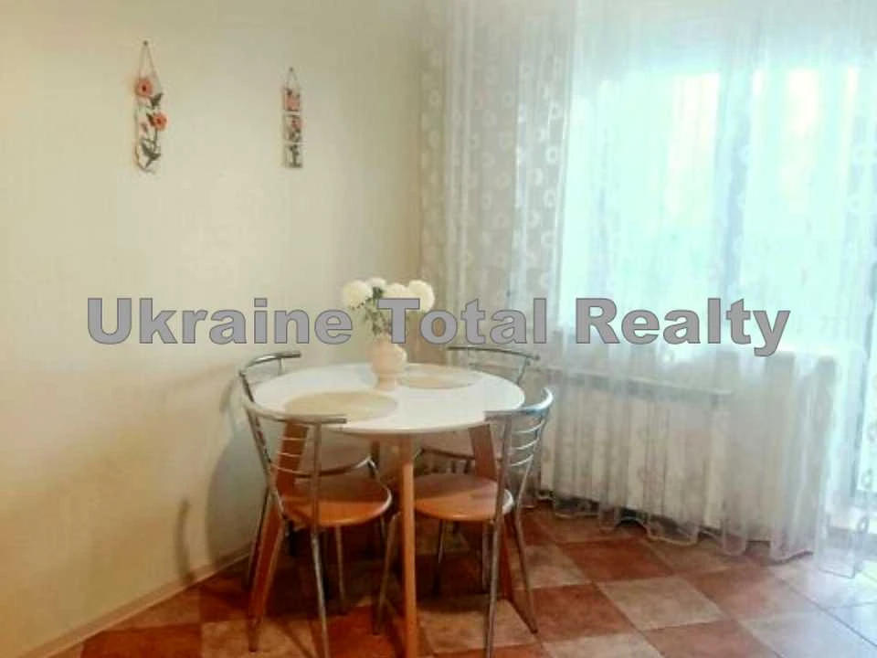 Квартира. Київ, Олександра Лазаревського вул. (Мініна)