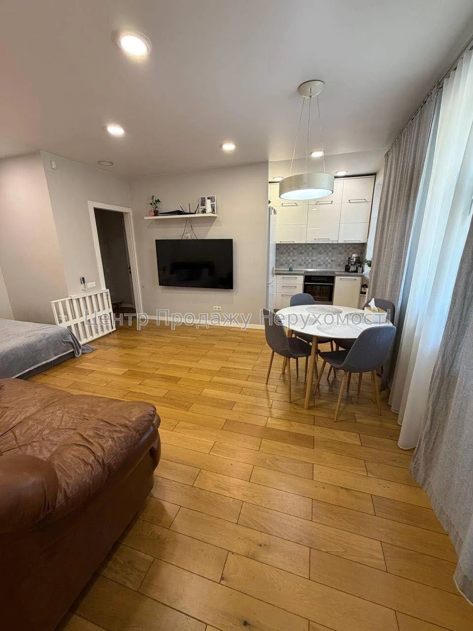 Продаж 1-кімн. квартири 42. 7 м² на 5 поверсі у Києві!