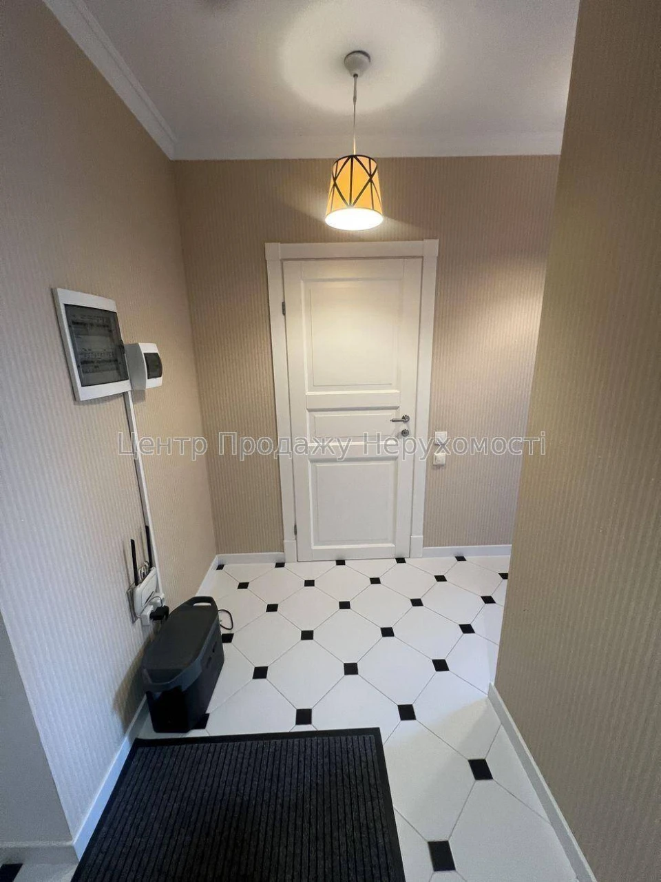Продаж 2-кімн. квартири, 71 м², Київ, 16/22 пов. Відмінне ро