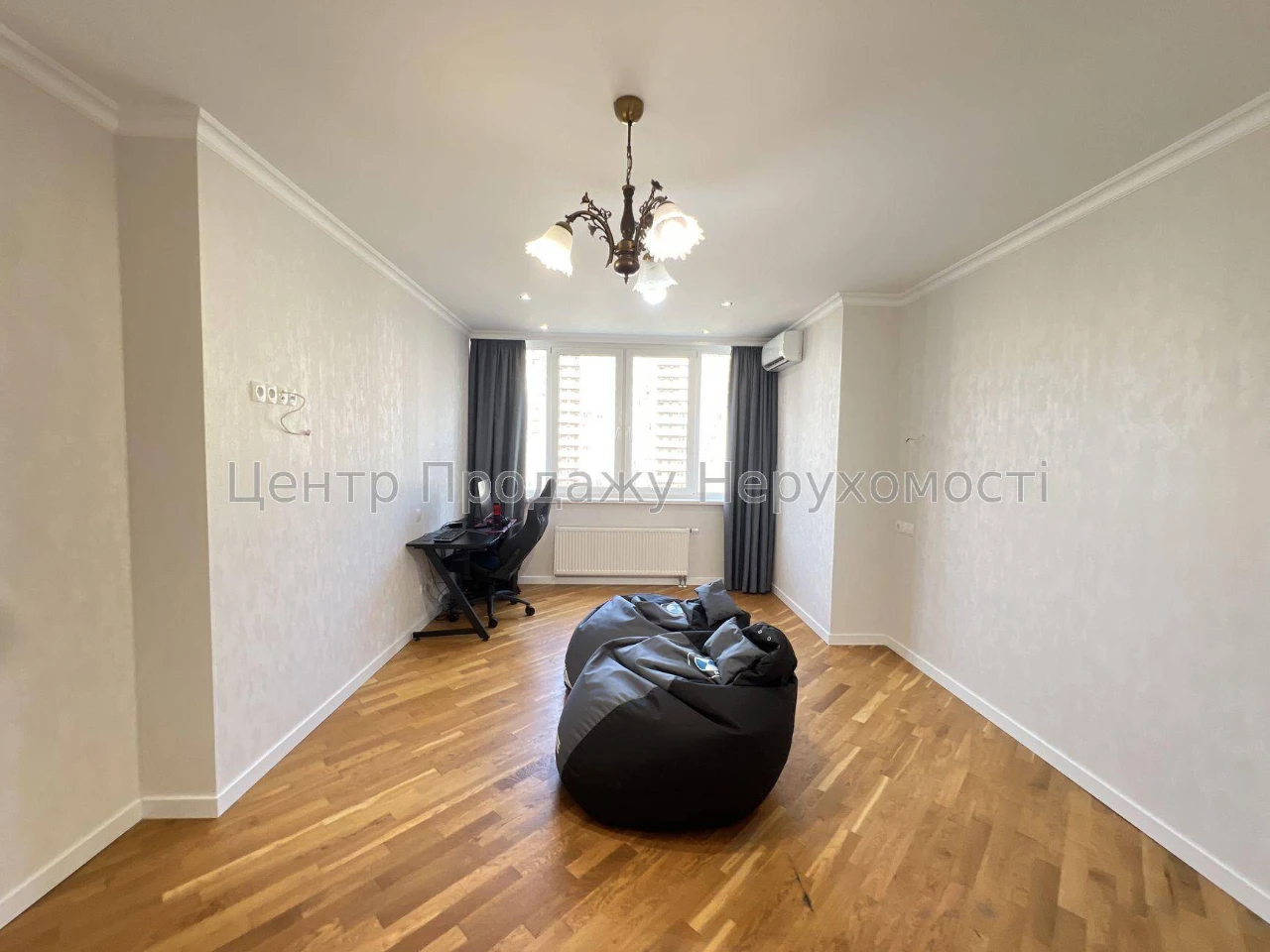 Продаж 2-кімн. квартири, 71 м², Київ, 16/22 пов. Відмінне ро