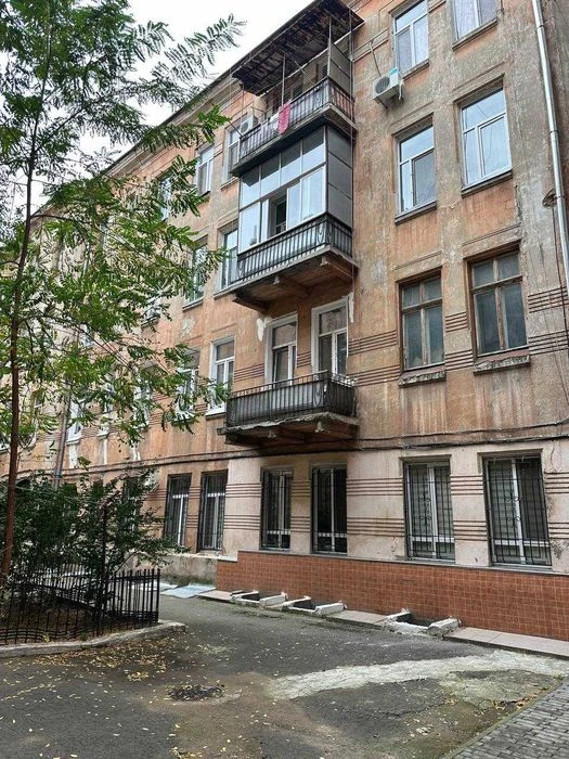 Продається стильна 3-а квартира з ремонтом по вулиці Коблевс