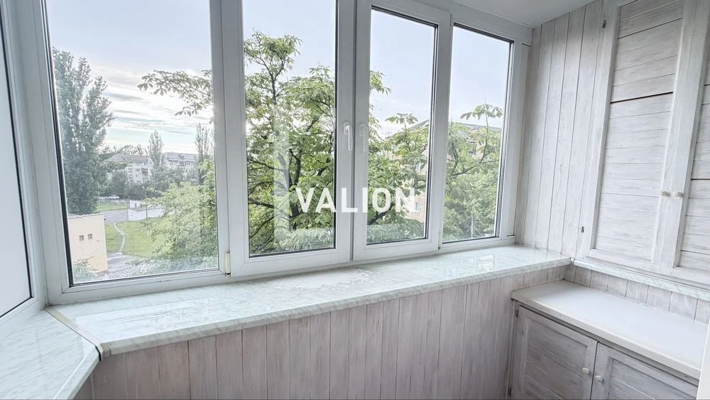 3-room apartment for sale, Leonid Kadenyuk St., 13A