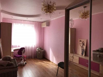 Продам  квартиру 59 кв. метров  с капитальным ремонтом на Но