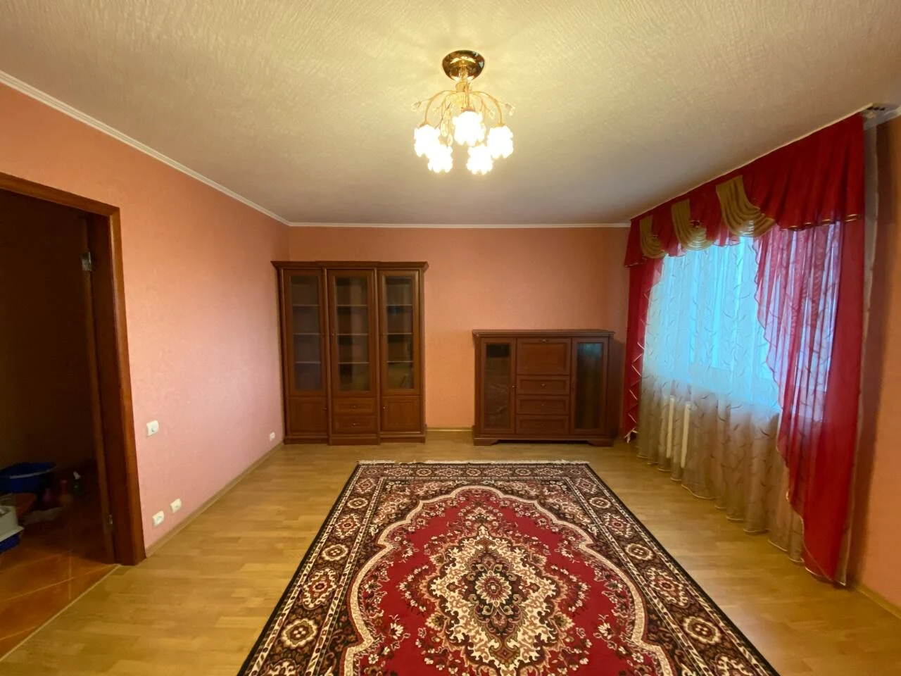 Двокімнатна, метро Оболонь, Левка Лукʼяненка 2/4, елітний це