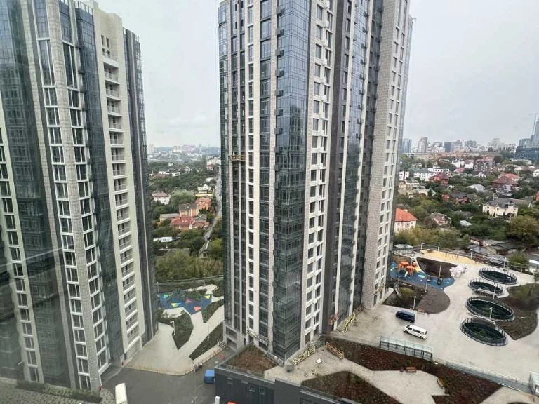 Квартира. Київ, Андрія Верхогляда вул. (Михайла Драгомирова)