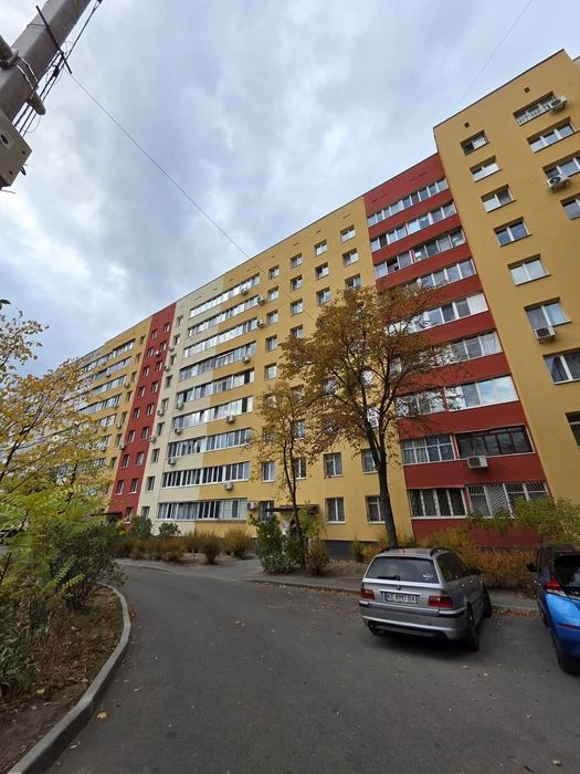 Актуально! Продам 2х на Парусе , новый ремонт!