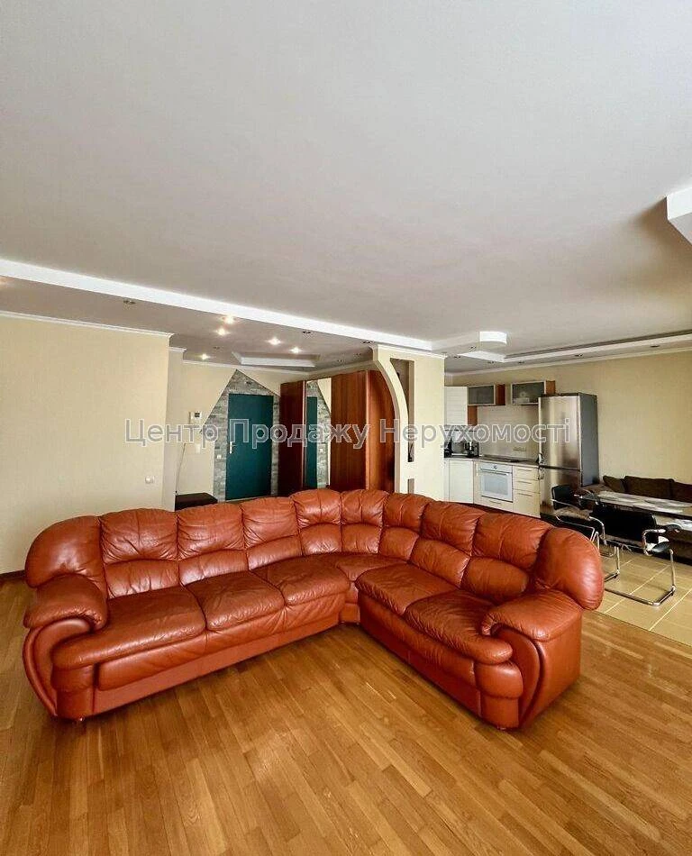 Продаж 2-кімн. квартири, 16/17 поверх, 77 м², Київ – чудове